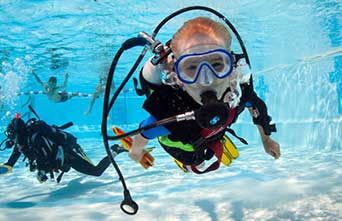PADI 青少年重裝體驗潛水活動